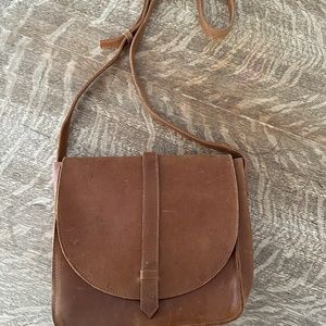 Able Cross Body